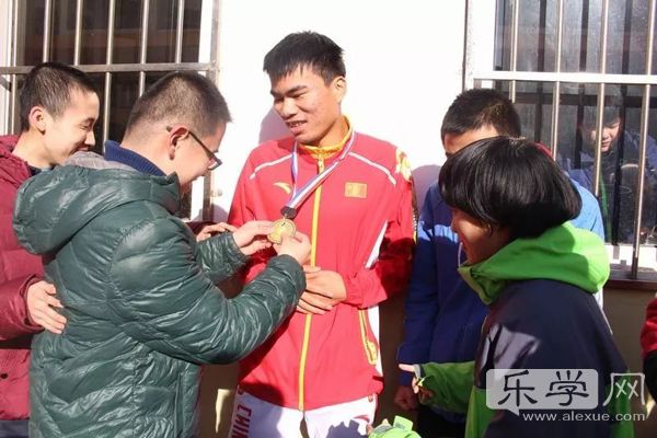 盲人足球世界杯亚军,中国青岛青少年盲人足球队