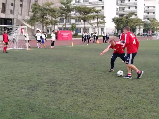 深圳拜仁足校,深圳拜仁足球学校