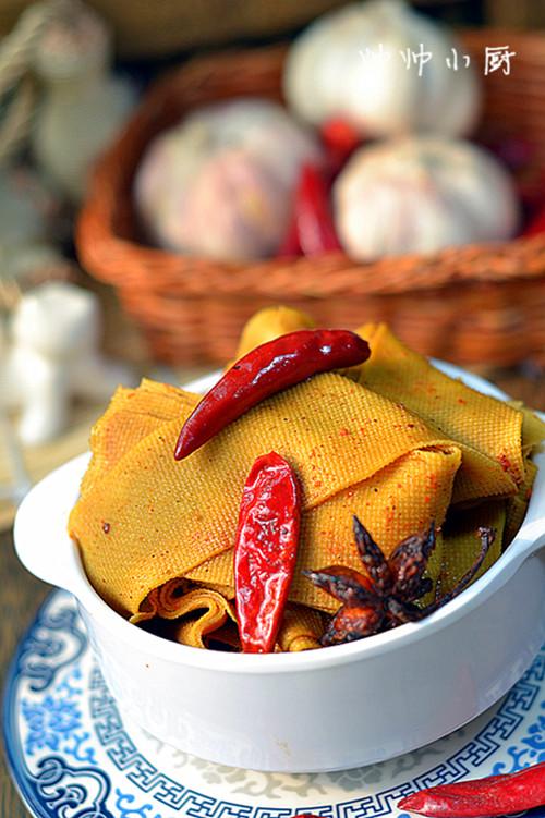 在家制作儿时麻辣涮豆皮,2元豆皮的做法大全