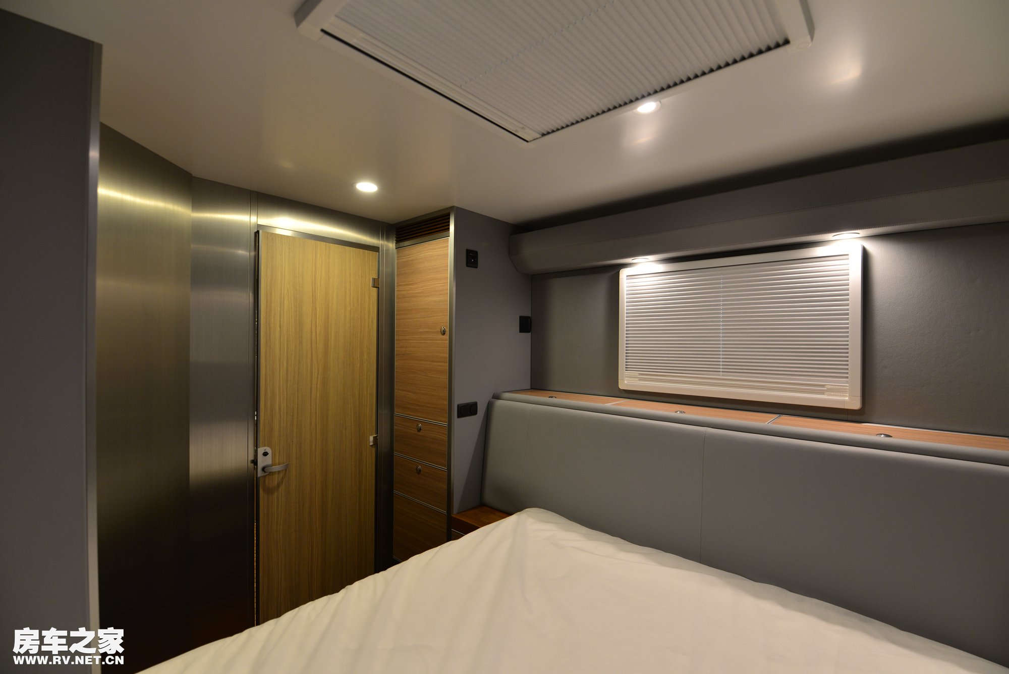 阿莫迪罗6x6征服者越野房车 (阿莫迪罗征服者8x8越野房车自驾游)