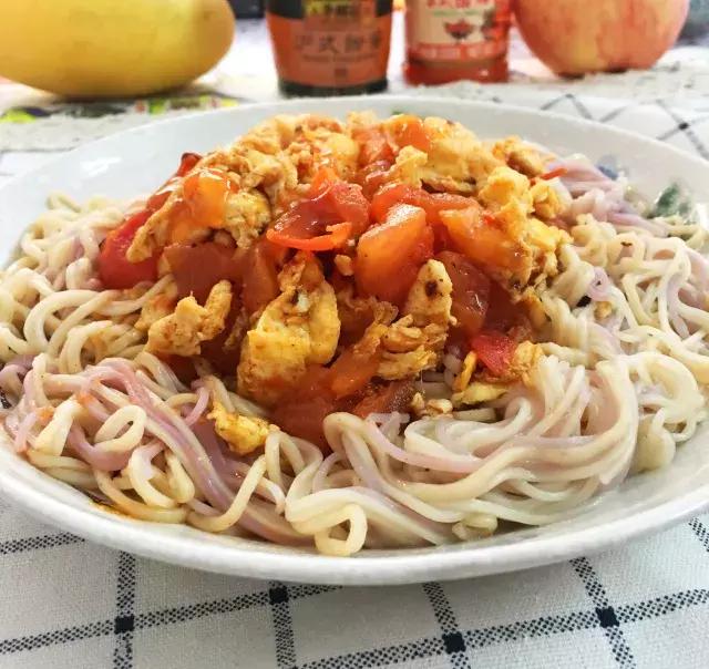 空腹不能吃圣女果吗,空腹吃西红柿后可以喝热水吗