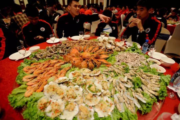 舌尖上的美食青岛完整版,舌尖上的青岛西海岸美食