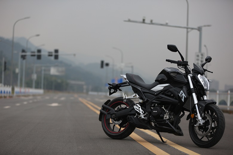 新感觉250双缸二手多少钱,新感觉双缸250摩托车推荐