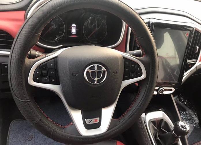 是车标设计不好还是整体不行?一直爆冷门,V3车主告诉你使用感受