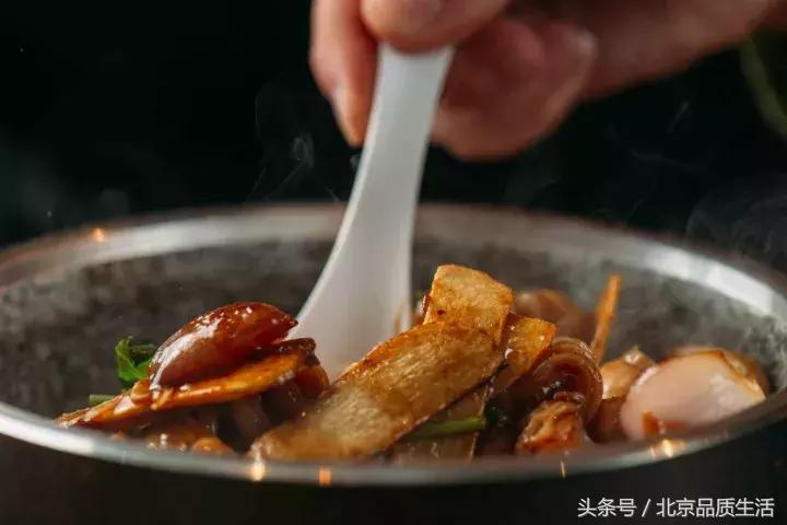 来北京下馆子就点这6道菜,第一次来北京去哪几家餐厅吃饭