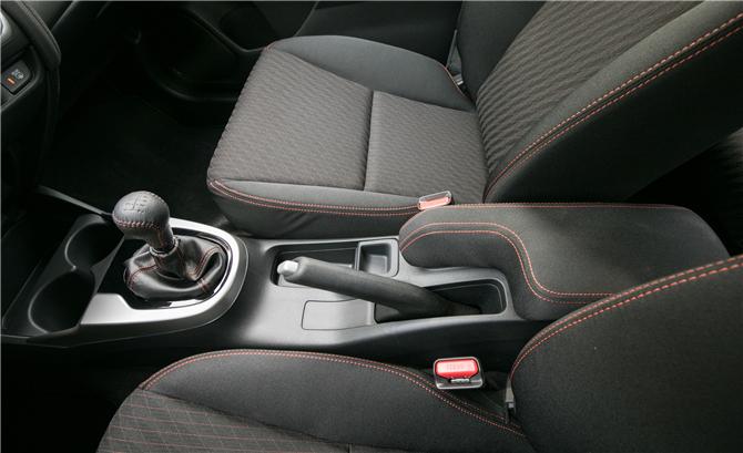 十万块钱买“超跑”图解海外全新飞度Sport