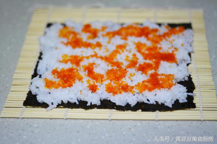 孩子不爱吃米饭，试试这种方法，把它做成紫菜包饭，肯定会抢着吃