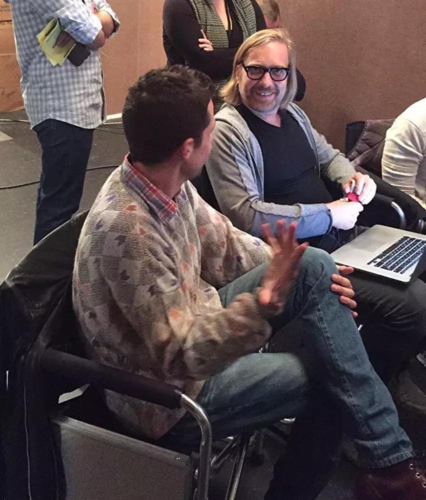 五星预定明年第一剧，奥斯卡男配和“龙哥”，演技颜值双保险！