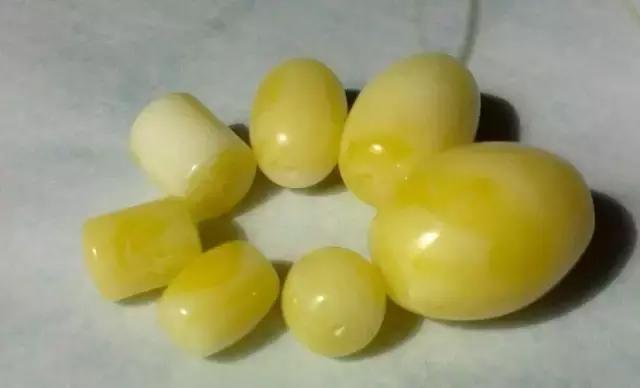 蜜蜡琥珀是真的假的,假琥珀蜜蜡用什么做的