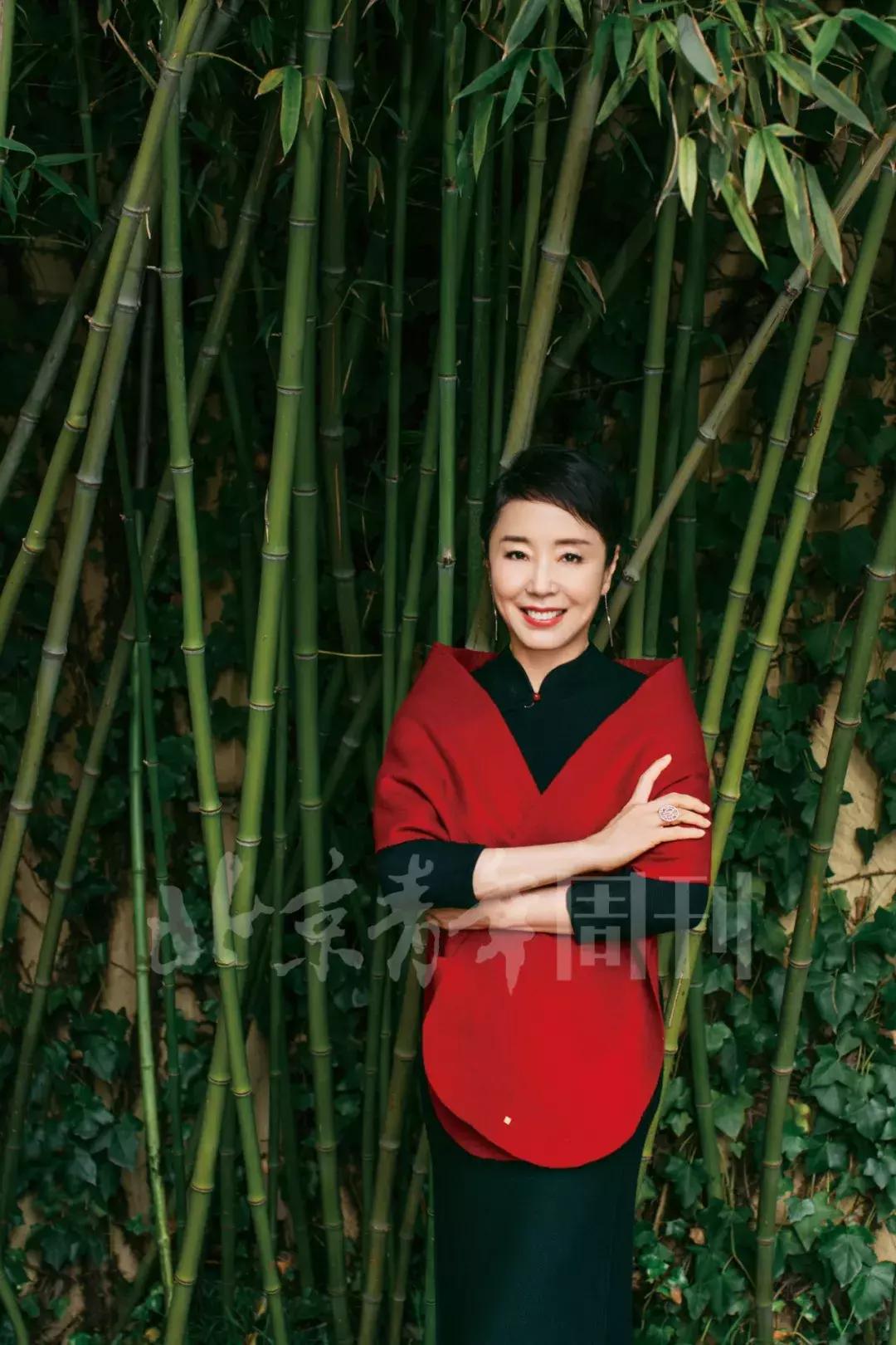 是什么让严歌苓猛然转身?