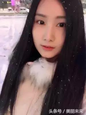 大家都是用的气垫,凭什么就她辣么美?!