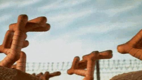 小时候用泥巴都做了些什么,小时候泥巴可以干什么