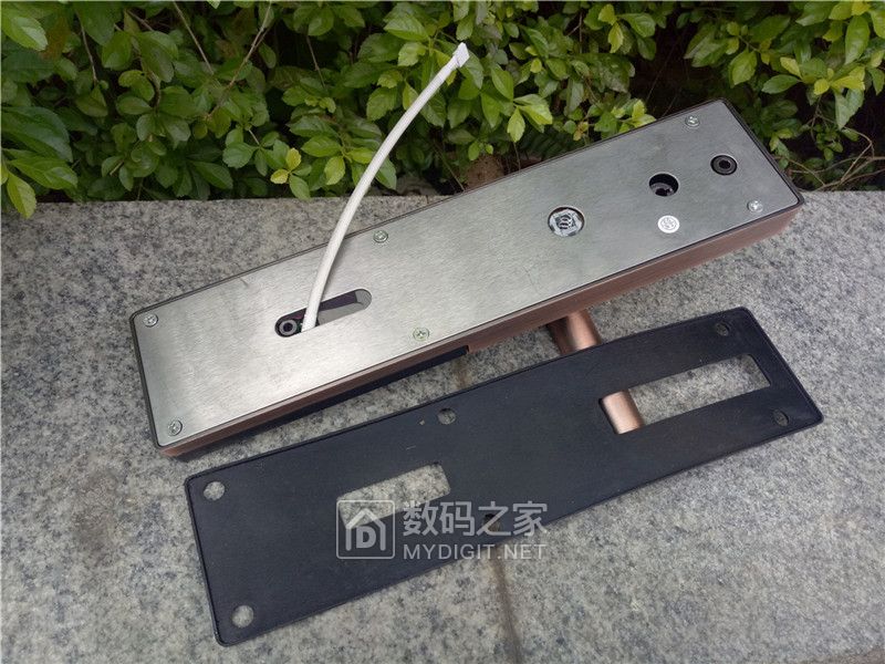 智能门锁拆解步骤,智能门锁拆解图解