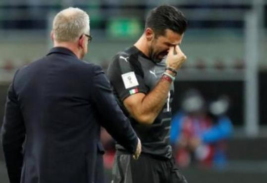 科比同时退役两件球衣历史第一人,盘点科比十宗不为人知的事件