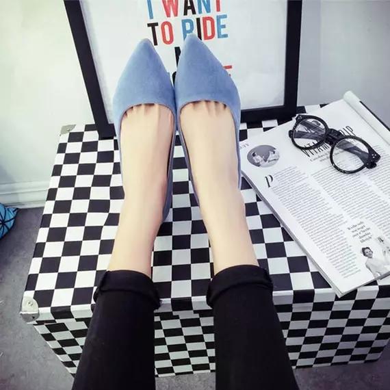 黑色时尚高跟鞋,时尚黑色高跟鞋