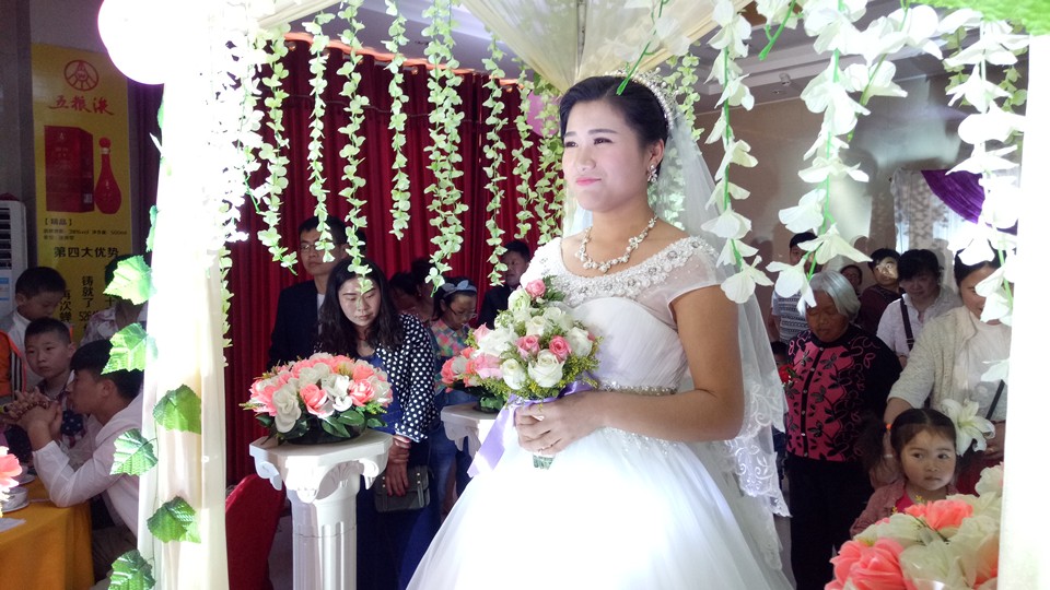 明明可以靠颜值偏偏你要拼实力,明明能靠脸偏偏拼才华