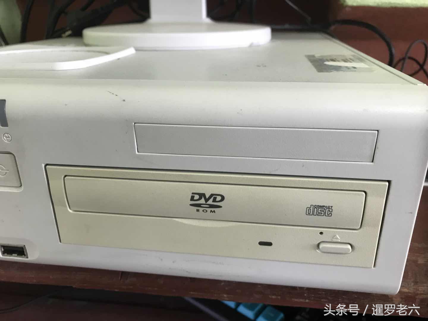 曼谷小学看见一台日本原装的爱普生电脑，您觉得能顺利玩吃鸡不？