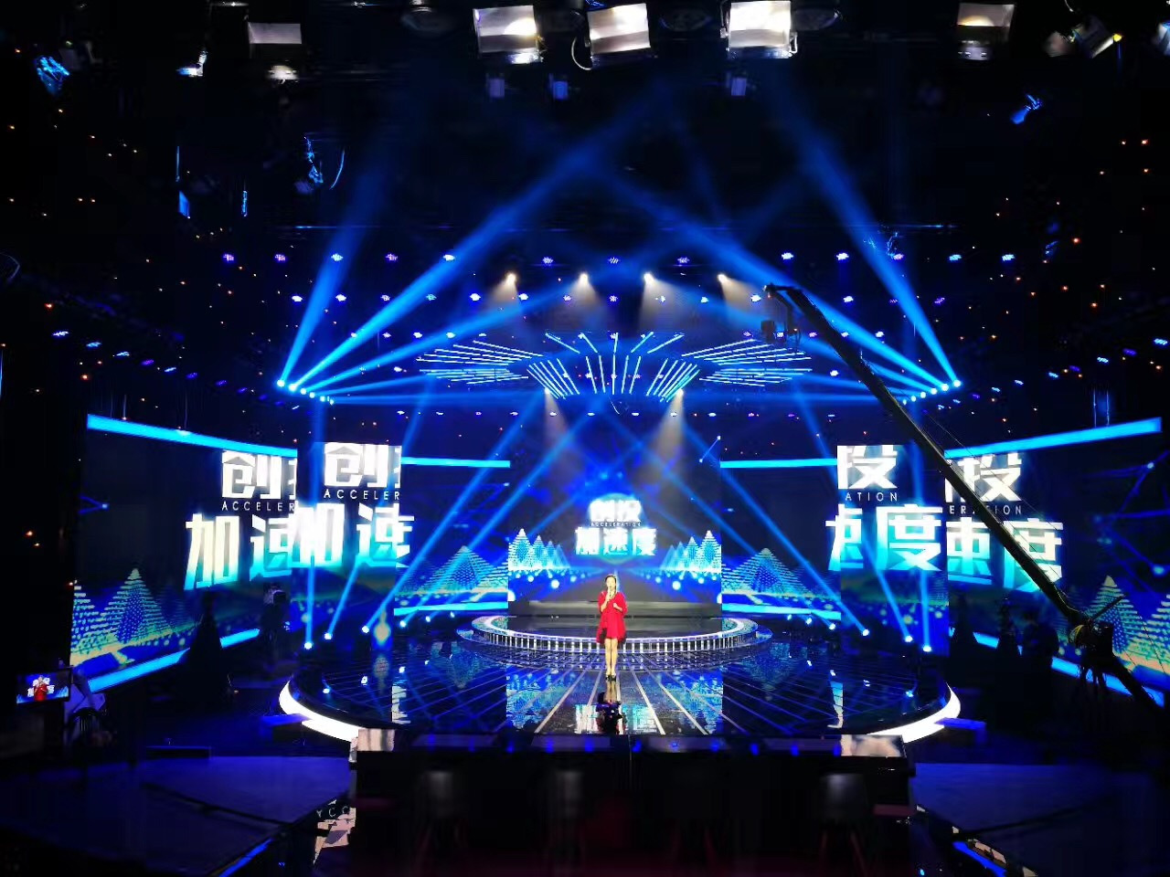 梁音主持人视频,主持人梁音的抖音