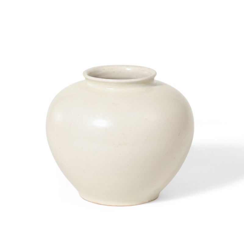 唐代邢窑黄釉钵式大罐拍卖纪录,唐邢窑白釉大罐