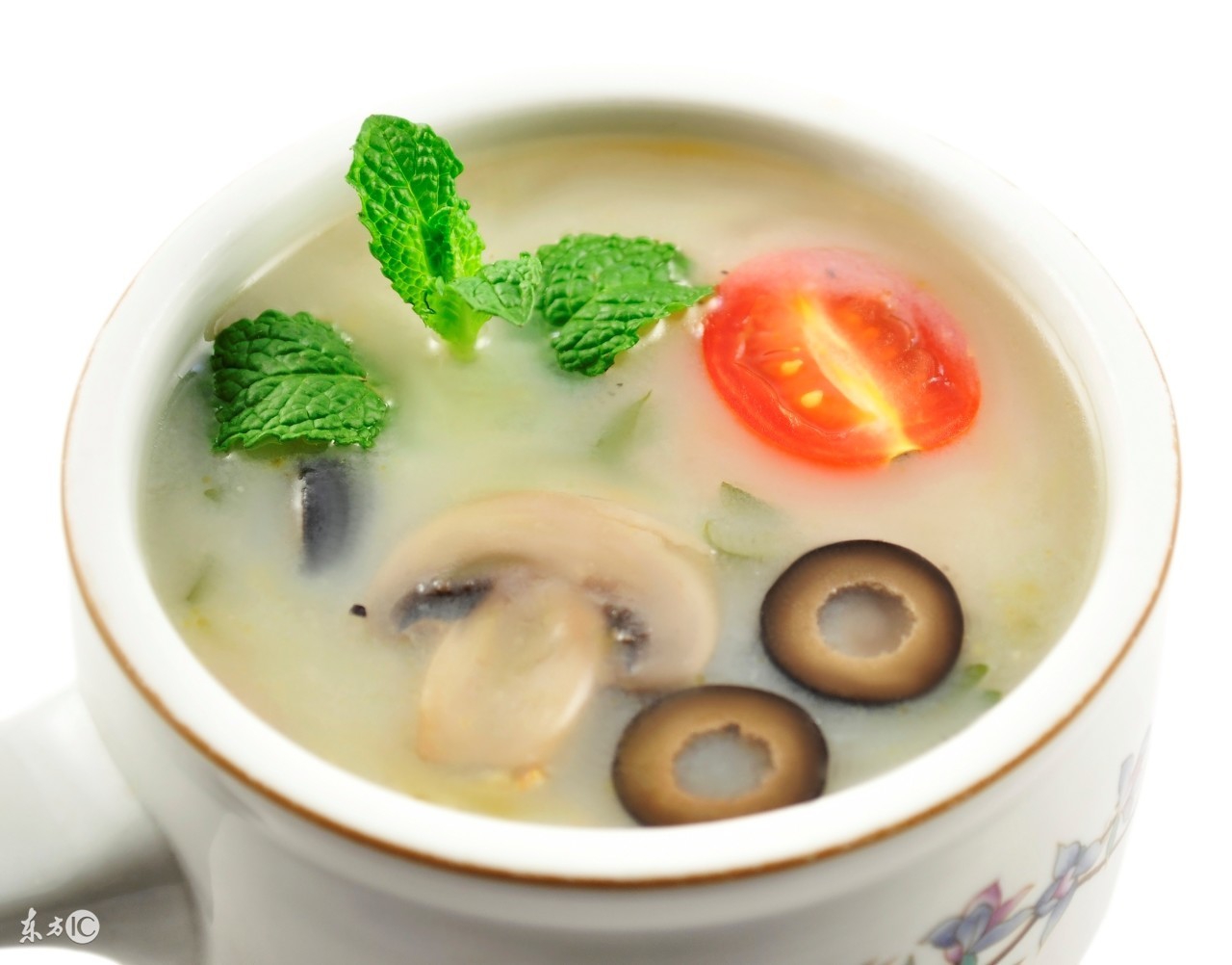 减肥喝水时间表每次喝多少水合适,减肥喝水时间表壁纸