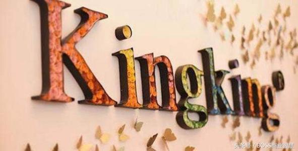 他丢下金饭碗去做小贩，却卖出了十几亿身价成为500强企业供应商