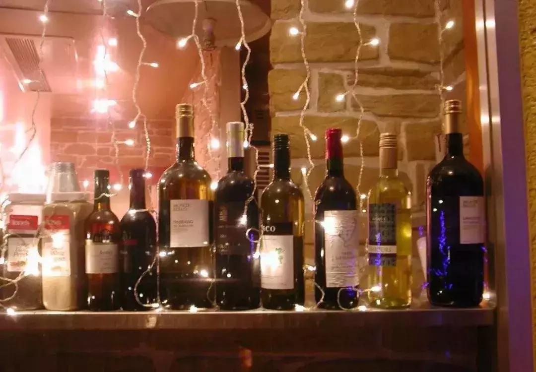 圣诞卖酒，今年拼的不仅是氛围，还有创意（4个小案例）