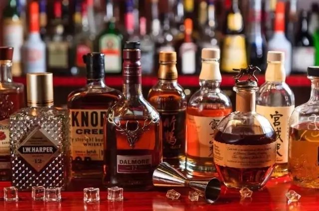 夜·苏州丨竟比书店多10倍！2000多家酒吧，不只有酒还有故事！