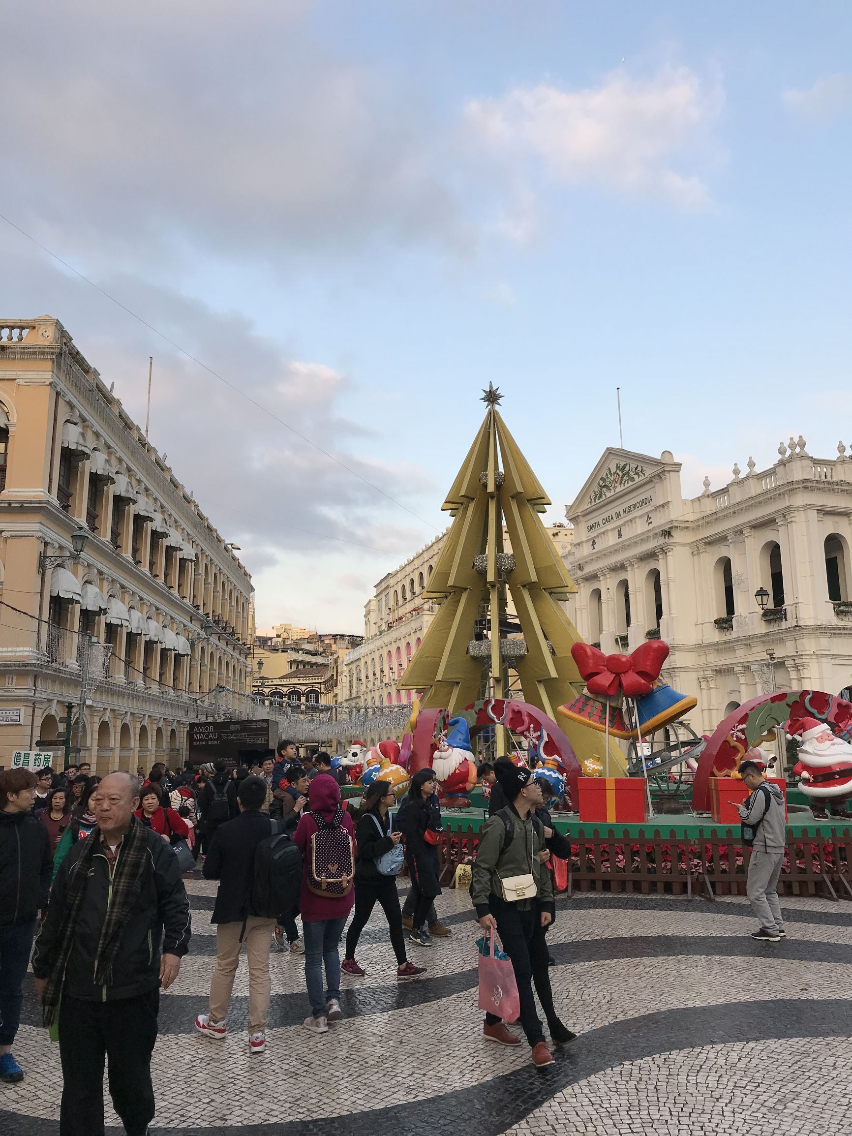 钜记手信杏仁饼澳门价格,澳门钜记手信牛肉干直播