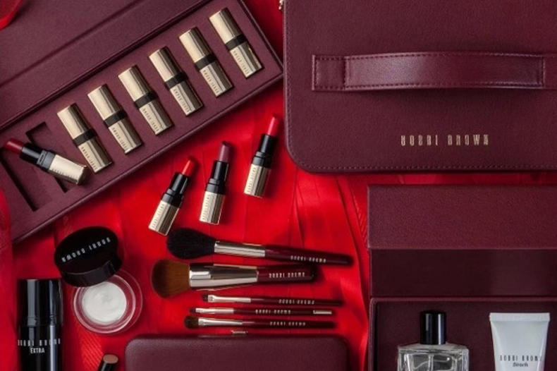 平价圣诞限定礼盒彩妆,美到窒息的圣诞彩妆