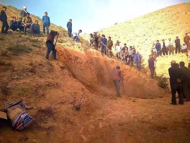 靖远丧葬习俗,靖远丧葬习俗追悼会