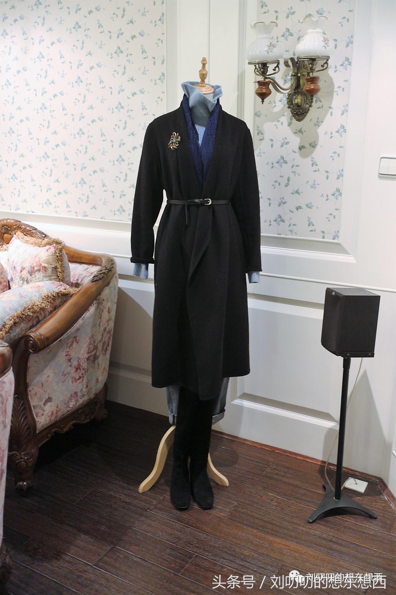 黑look搭配轻松随意,一日一look内搭图片