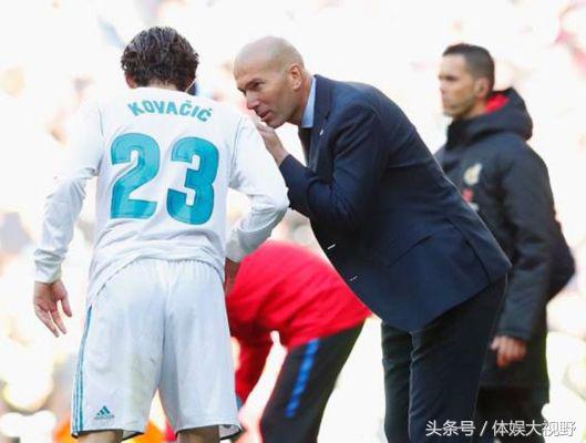 齐达内时期皇马的快速反击,皇马头号背锅侠