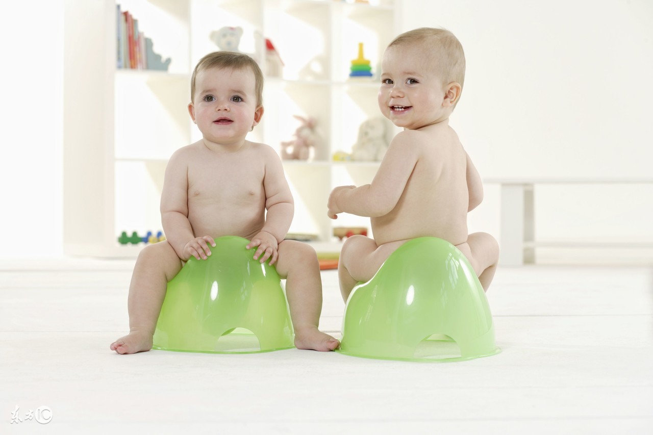 宝宝快3岁了还不会自己尿尿，你别再骂了！