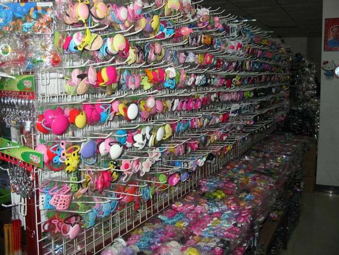 2元店生意如何,开个两元店能赚钱吗