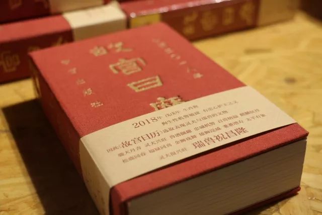 怎么才能给天秤女安全感,遇到颜控的妹子咋办