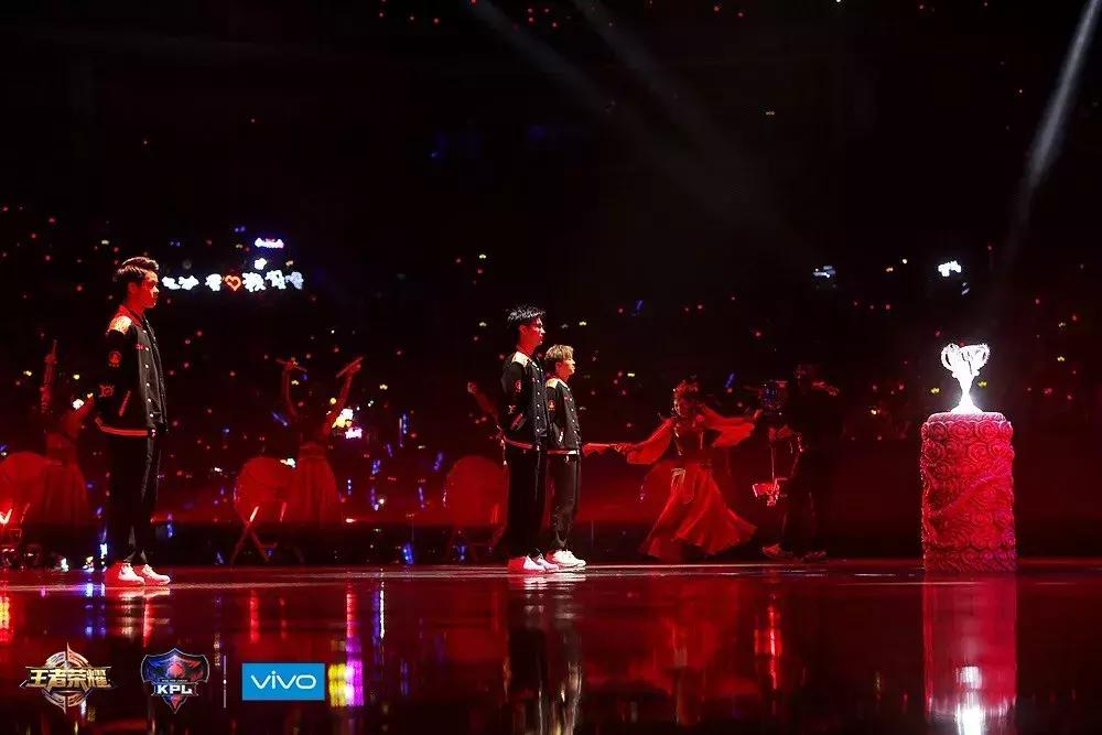 昨日回顾图片,2019年巅峰对决图片