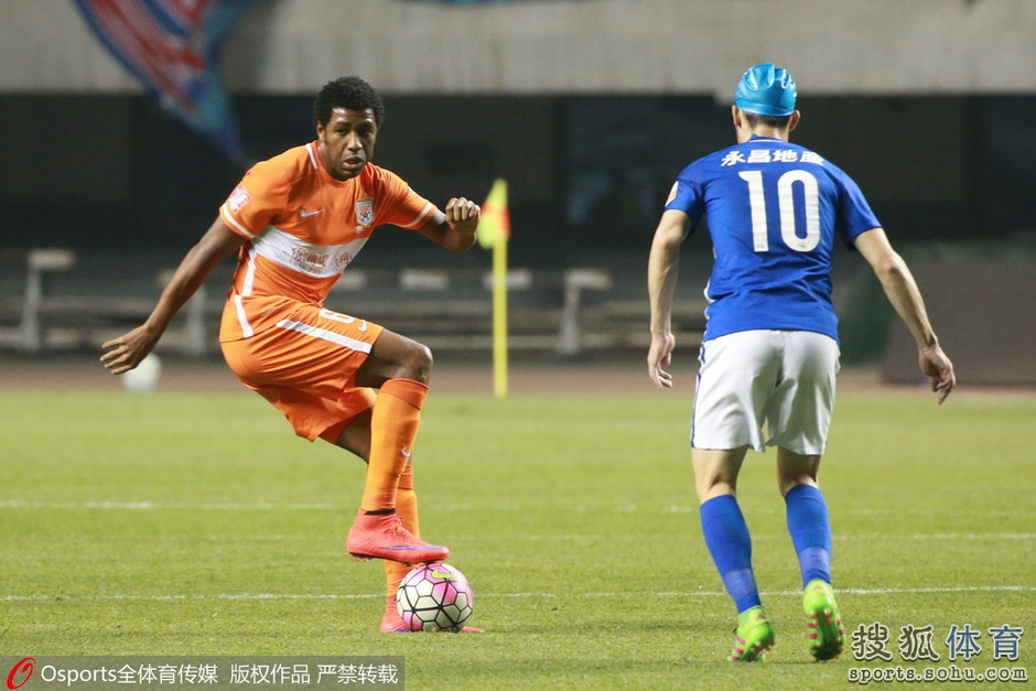 鲁能目前最大的短板后防线,鲁能受困于中场