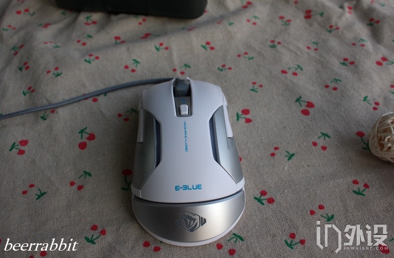 宜博疾光狂蛇,宜博m639鼠标
