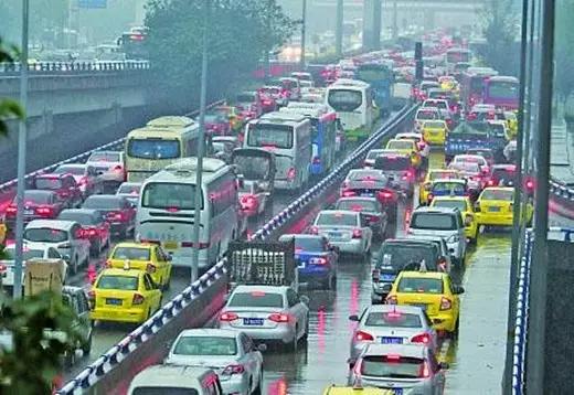 在重庆上下班体验,在重庆上班有多难