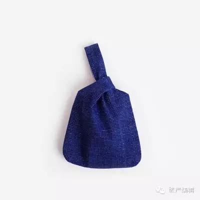 一只崇明土布手包，土就土到底咯