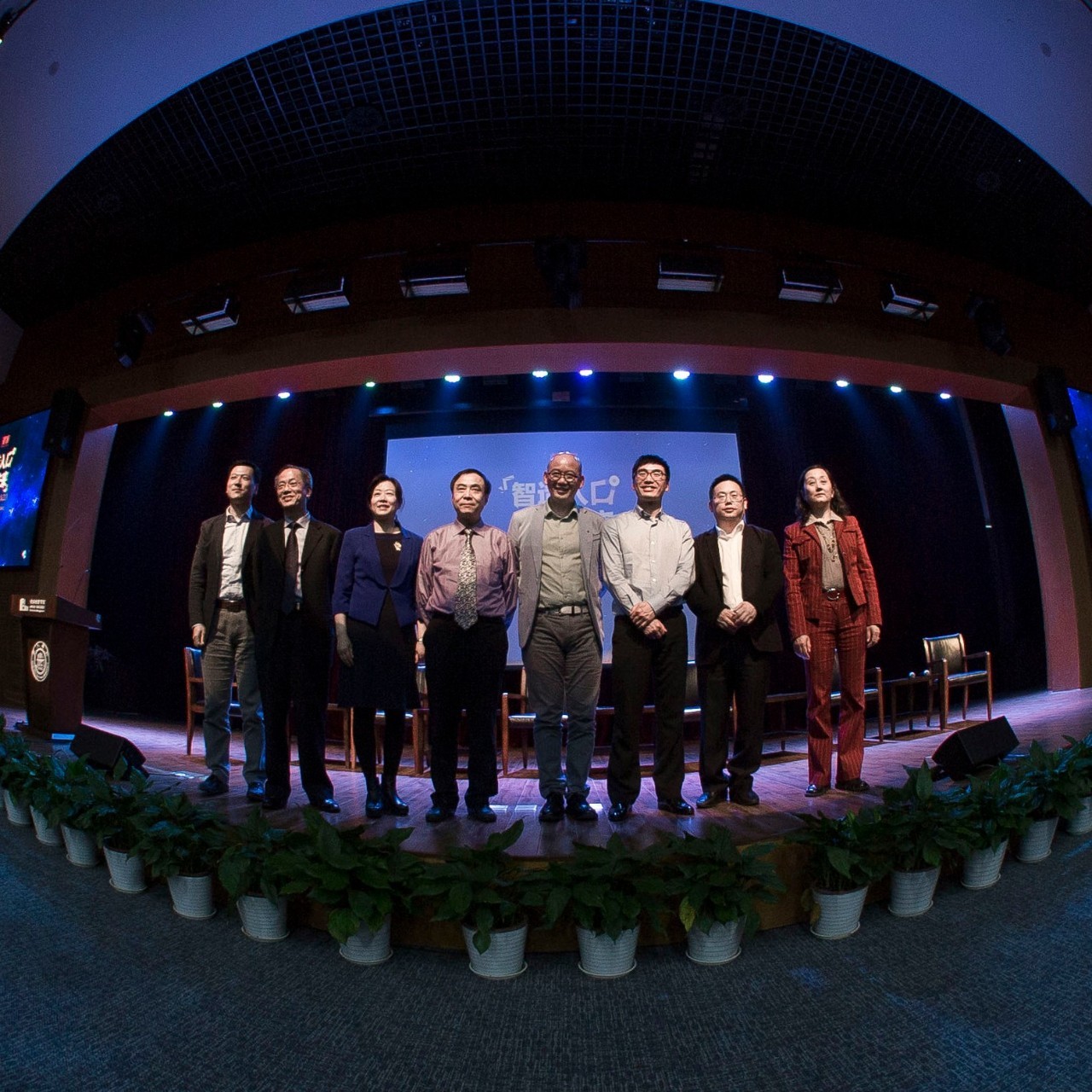 “智造入口,视享未来”望客出席上海交大120周年校庆论坛