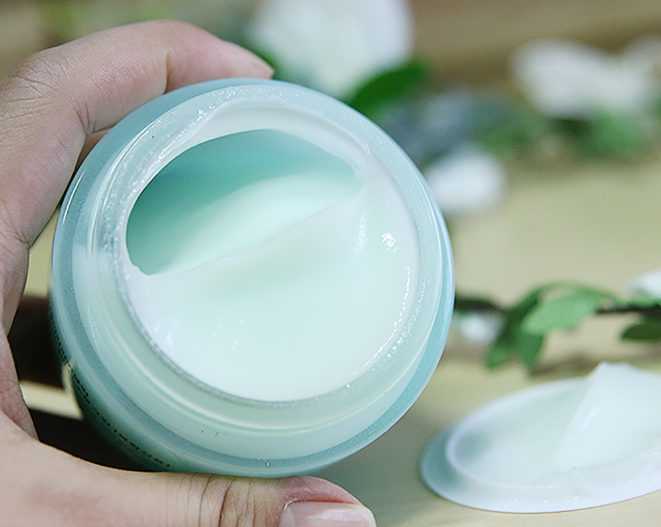 冬季保湿滋润面霜推荐哪款最好呢,韩国什么面霜最好用排行榜