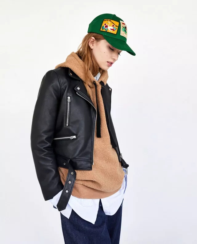 zara折扣季降了一半价还会再降么,又到一年一度打折季zara试衣间