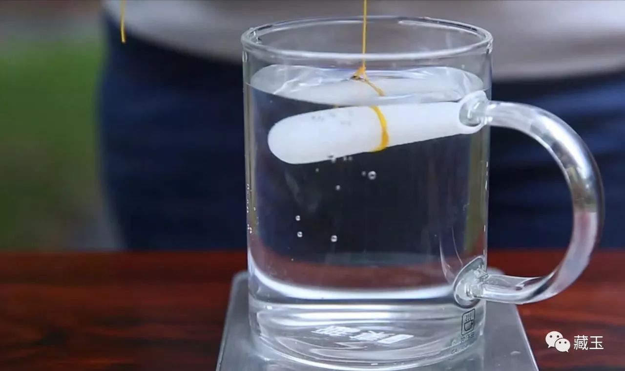 怎么辨别和田玉的最简单方法,如何用最简单的方法鉴别和田玉