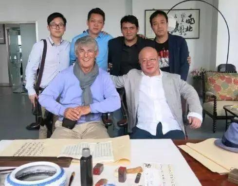 500亿钱宝网暴雷!宝粉们不信,还哭求继续加仓;员工还继续发微博