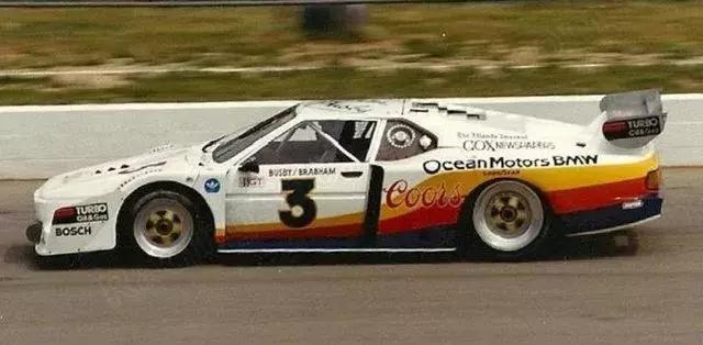 宝马第一台中置引擎超跑M1赛车版,曾经遭遇怎样的挫折?