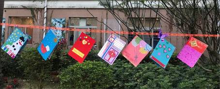 三年级英语新年贺卡制作过程内容,小学三年级英语新年贺卡制作