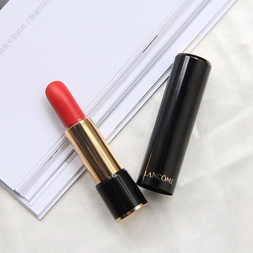 秋冬最推荐的一支口红,今年冬天最热门的口红