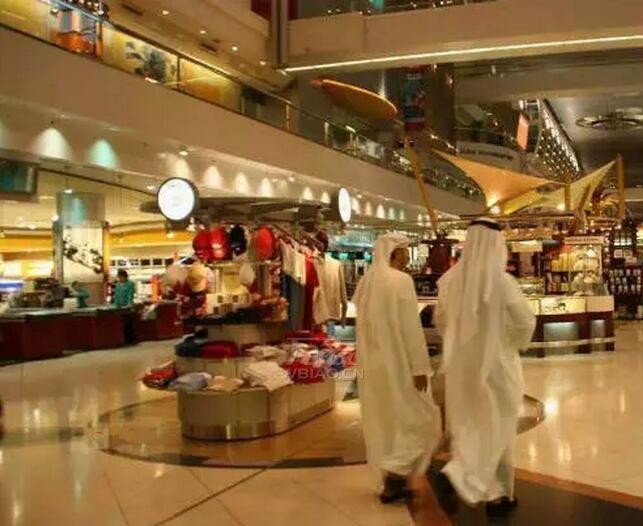 迪拜跟香港哪里的手表便宜,迪拜买什么牌子的手表最划算