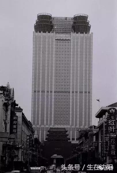 家住大西小西怀远门附近，万寿寺望云寺高台庙名字是不很奇怪？